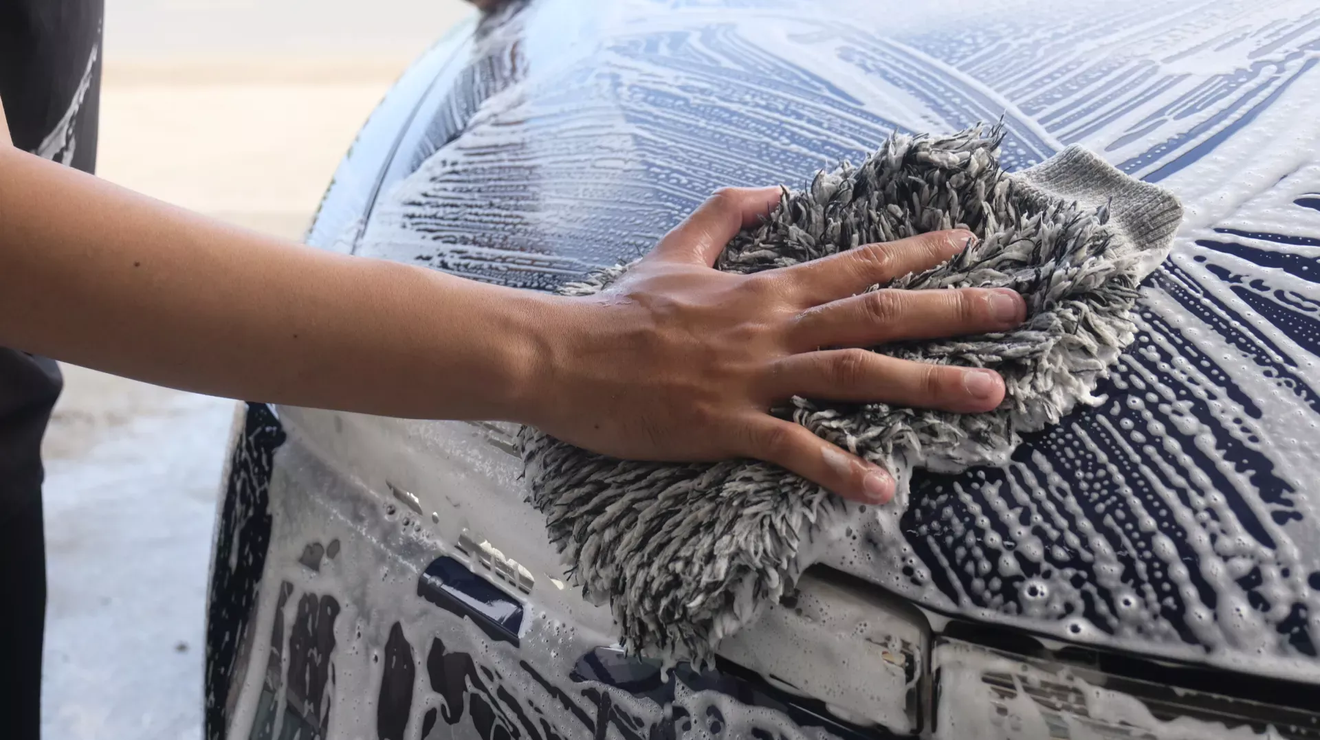 Dịch vụ rửa xe ô tô tự động là gì? Có nên rửa xe bằng phương pháp này?