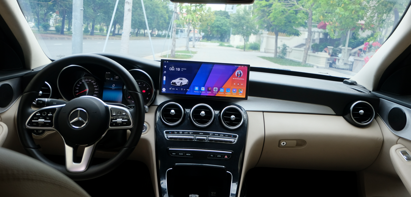 Mercedes C180 2019 (đen nhám)