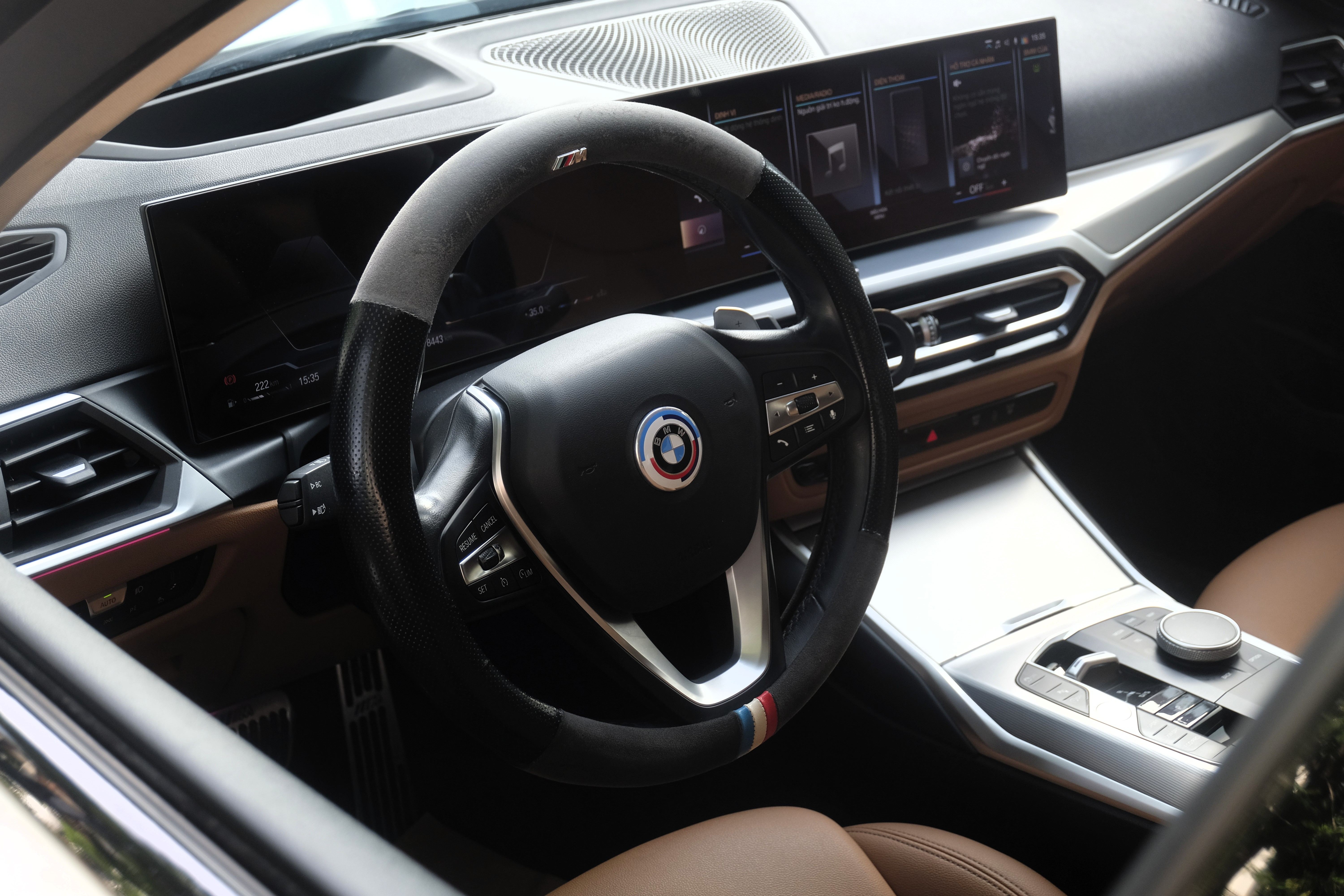 BMW 320i Sport Line LCI 2023