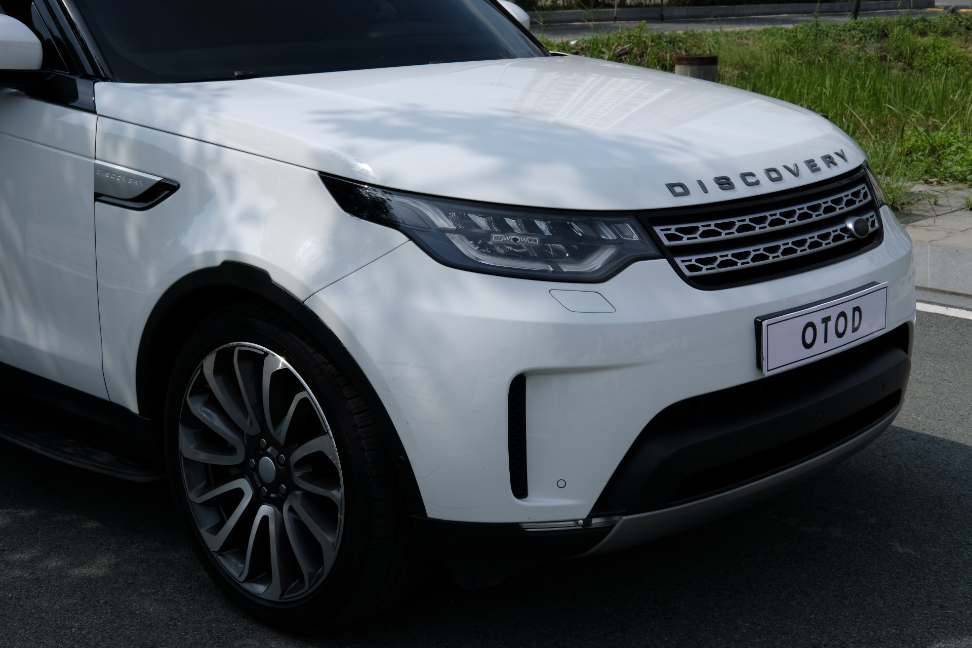 LAND ROVER DISCOVERY