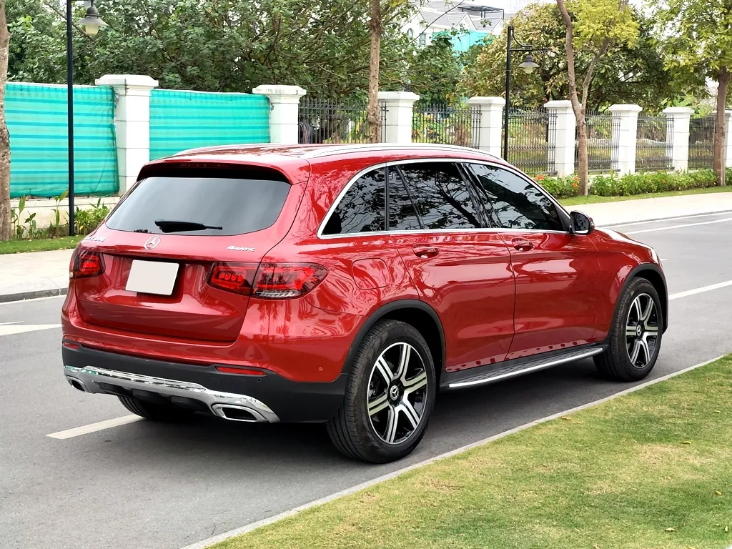 MERCEDES GLC200 2021